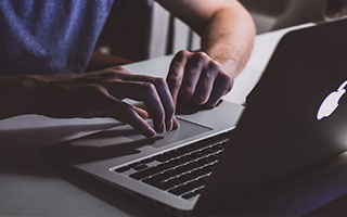 爱游戏体育入口-“德甲领头羊强势反弹，赢得关键比赛”，德甲谁厉害